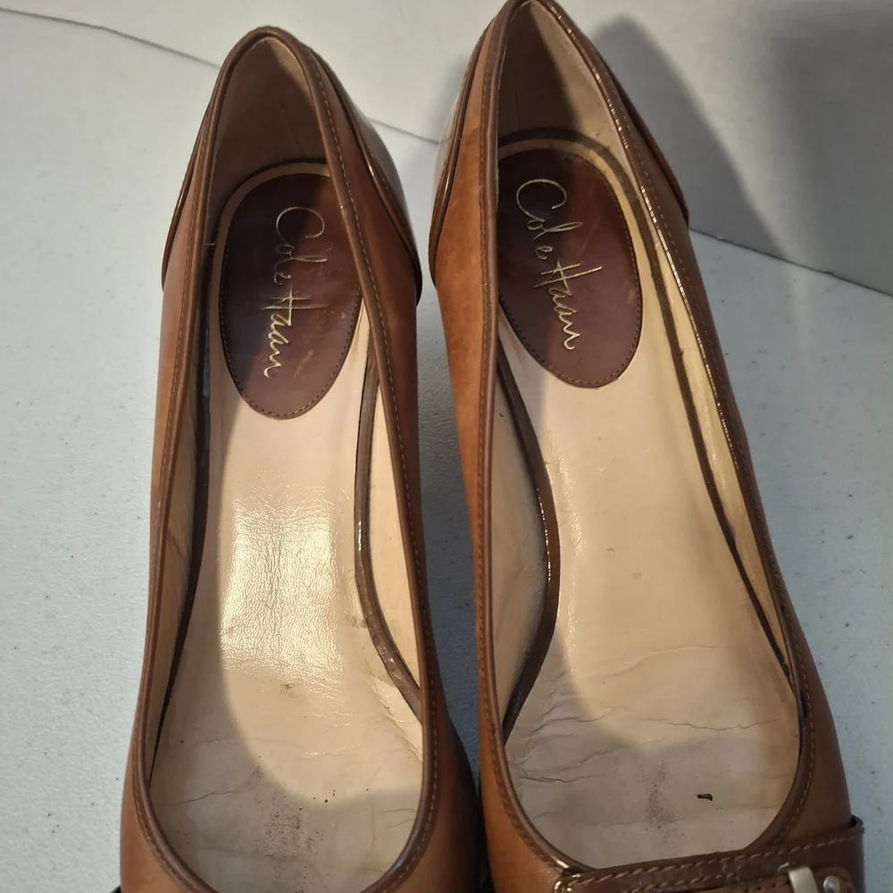 Cole Haan Womens Brown Leather Buckle Kitten Heel Pumps Brown Almond Toe‎ Shoes